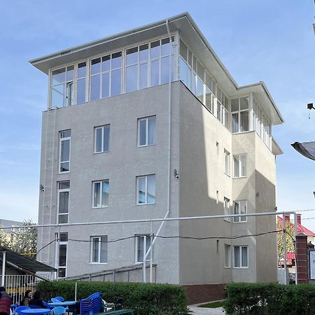 Nomad Inn Бишкек Экстерьер фото